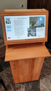 Der Info-Kiosk in St. Pantaleon